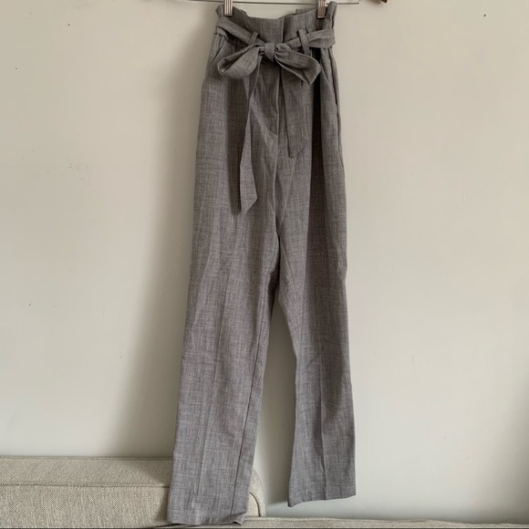 Woven pleated pants - Picture 2 of 3